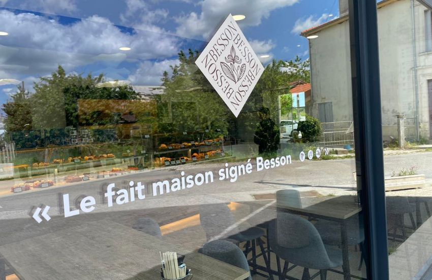 Image d'un lettrage adhésif