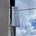 Image d'une enseigne drapeau